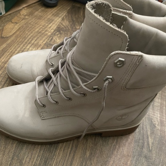 Timberlands - Picture 1 of 3